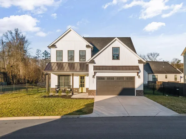 3205 Great Plains Ln, Knoxville, TN 37931
