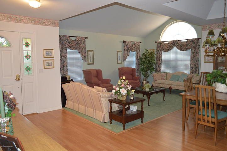 1st image of 2556 Haverhill Ct