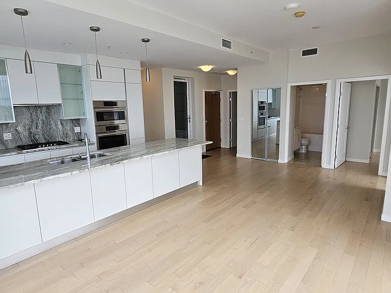 1708 Ontario St #Penthouse 2 — Photo 16