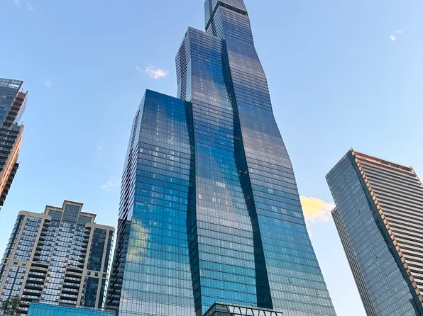 363 E Wacker Dr #7801, Chicago, IL 60601