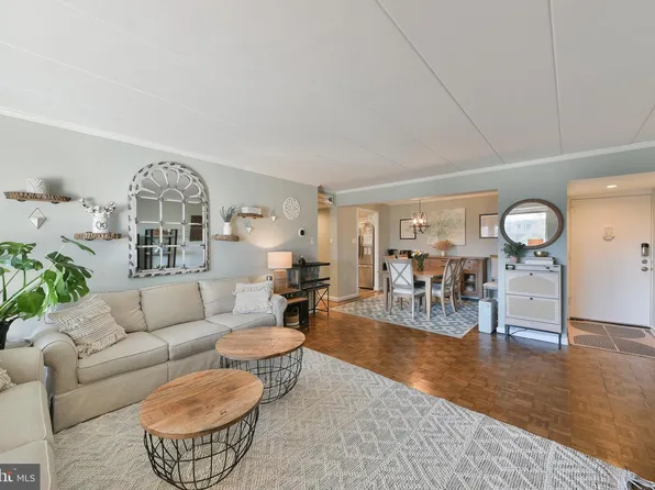 100 West Ave APT 707W, Jenkintown, PA 19046