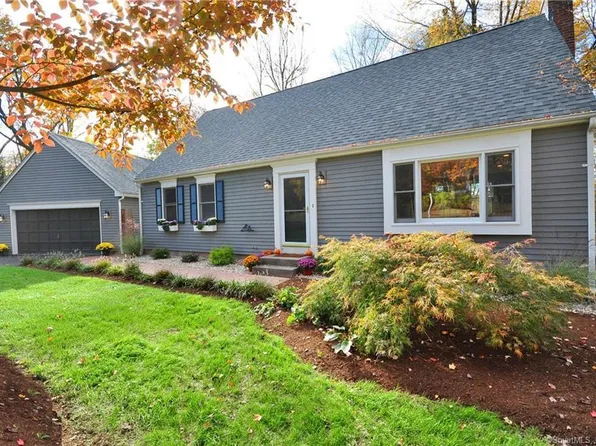 10 Southwood Lane, East Granby, CT 06026