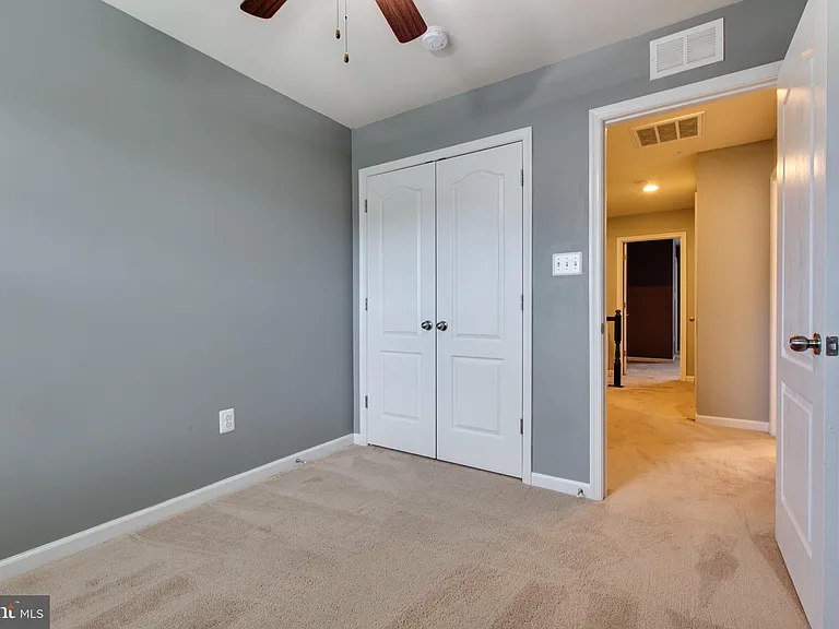 1314 Hawthorn Dr — Photo 26