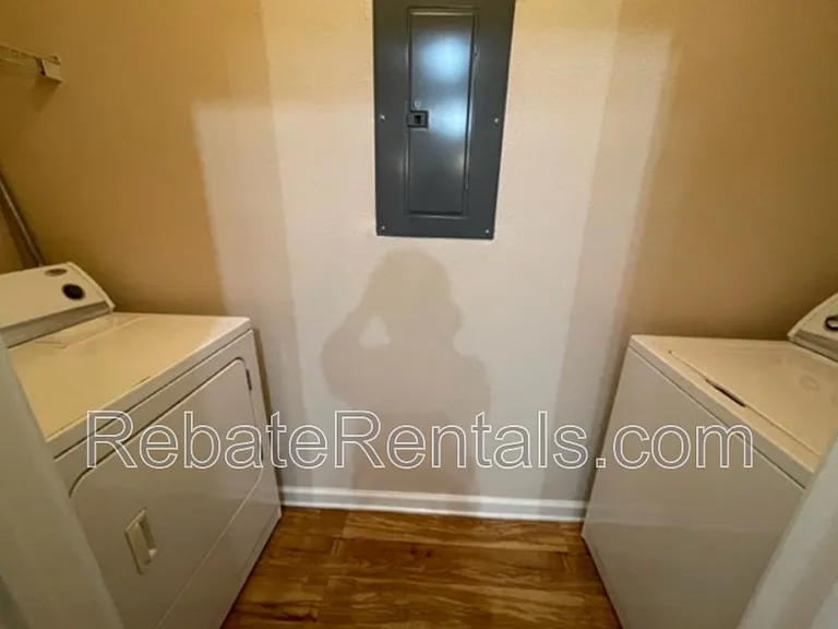 8290 Gate Pkwy W #142 — Photo 12