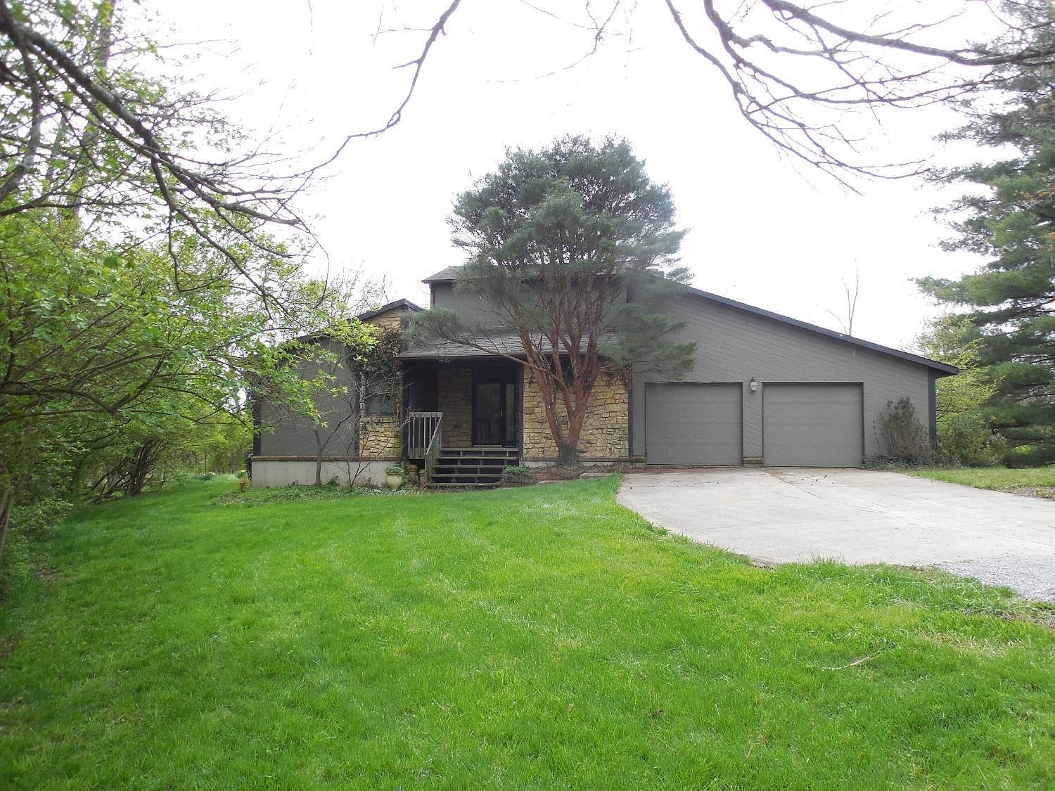 3097 Diehl Rd, Cincinnati, OH 45211 Zillow