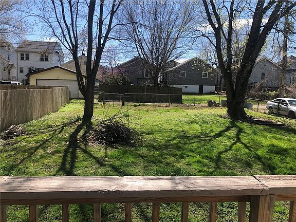 2nd image of 208 10th Ave #210