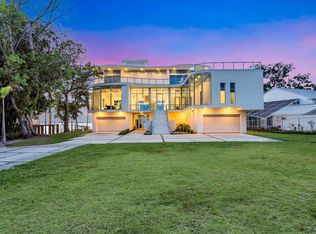 4035 Bay Shore Rd, Sarasota, FL 34234