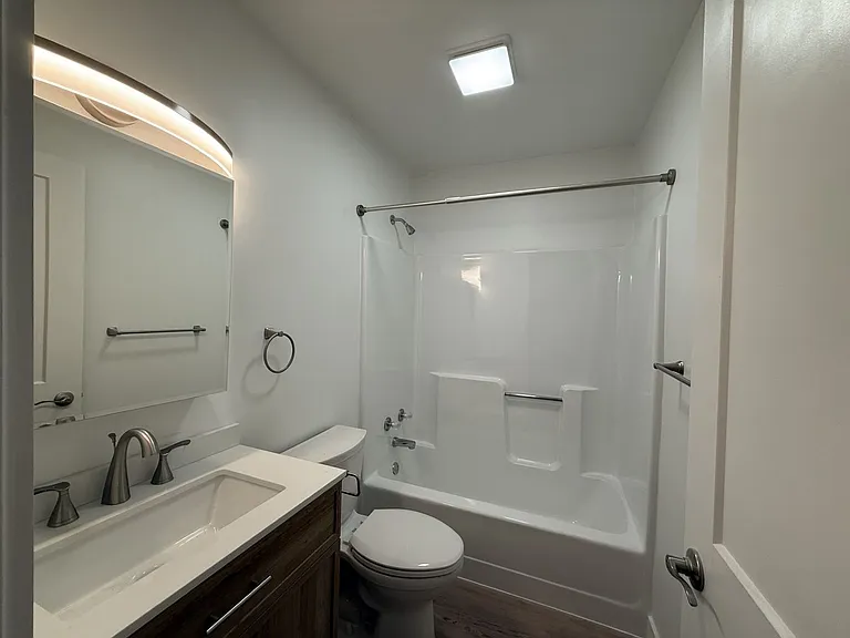 719 W College Ave — Photo 11