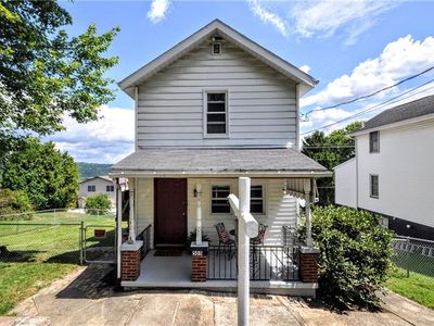 505 Woodward Ave, N Charleroi, PA, 15022