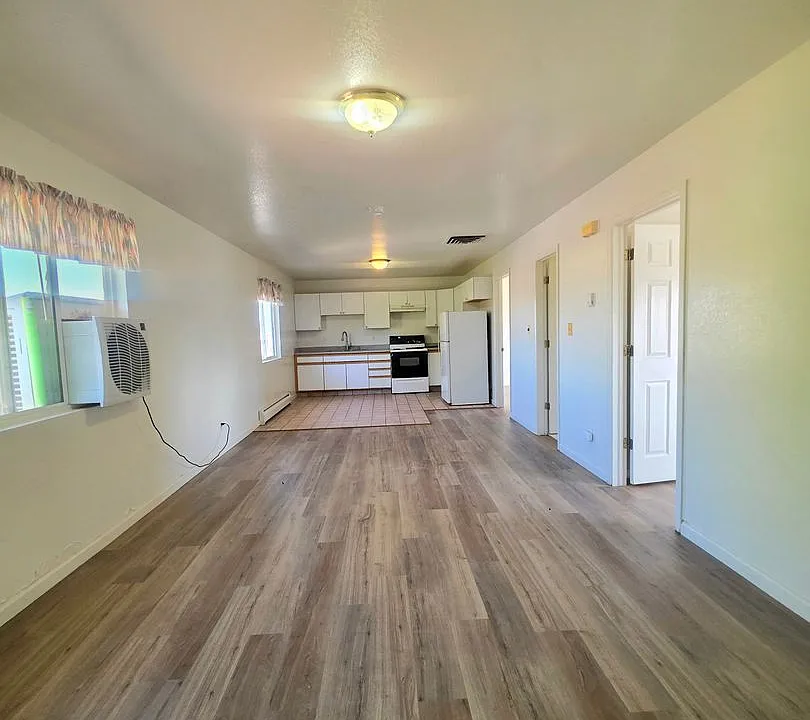20-26 W Cokedale Dr