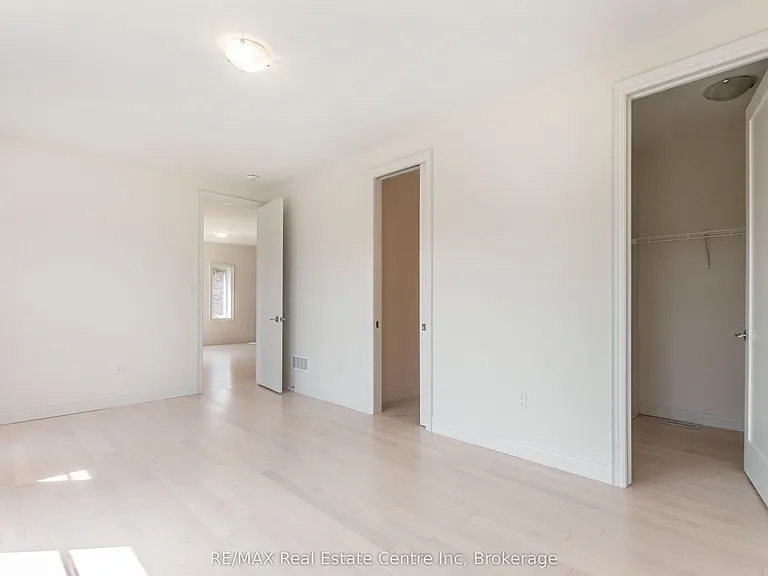 143 S Ambrous Cres — Photo 9
