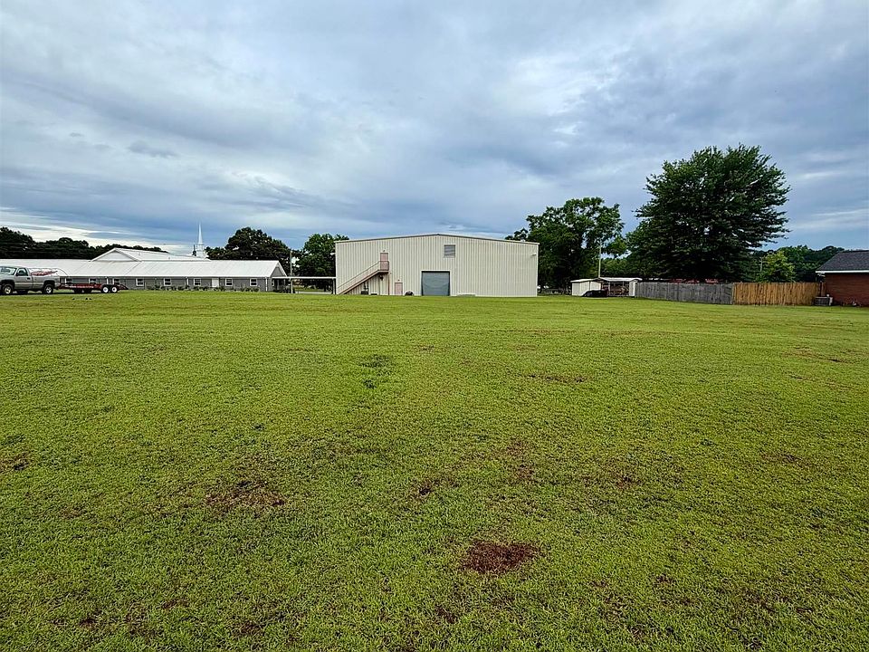 2nd image of 0 Hope St #17