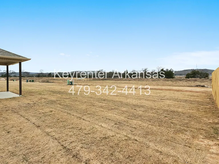 1035 Jennifer Ann Ln — Photo 28