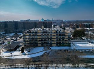 8300 E Jefferson Ave #104, Detroit, MI 48209