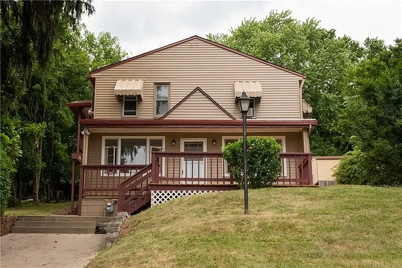 755 Parkview Blvd photo 1