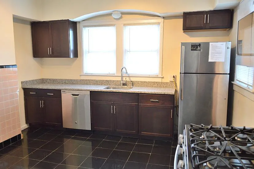 115 Comstock Ave #2