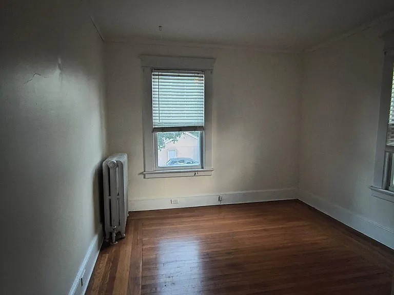 160 Main St — Photo 8