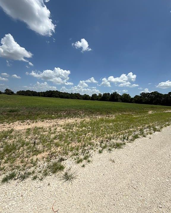 2nd image of TRACT 7 Us Highway 175 E