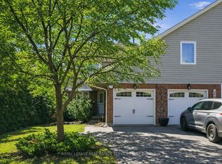 2202 Margot St, Oakville, ON L6H 3M1