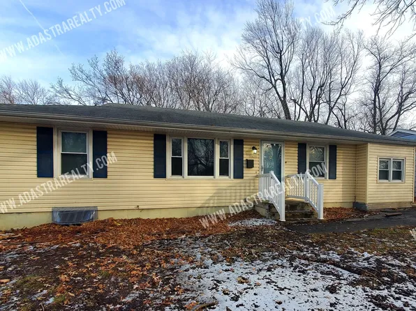 9909 Wheeling Ave, Kansas City, MO 64134