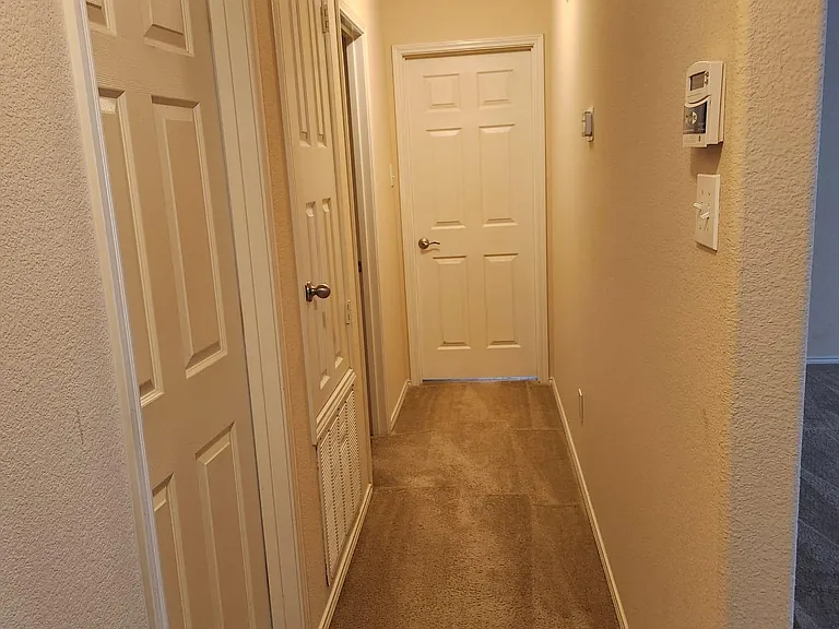 5716 Talons Crest Cir — Photo 29