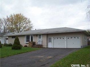 5686 Stevens Dr N, Cicero, NY 13039