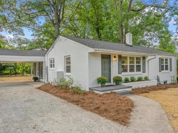 2223 Oak Hill Dr, Greensboro, NC 27408