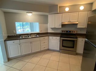 1042 Adams Ave #1042B, Homestead, FL 33034