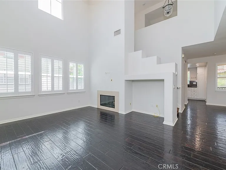 128 Coral Rose — Photo 10