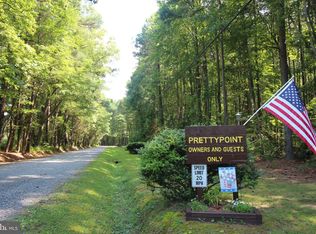 Lee Cir, Kinsale, VA 22488