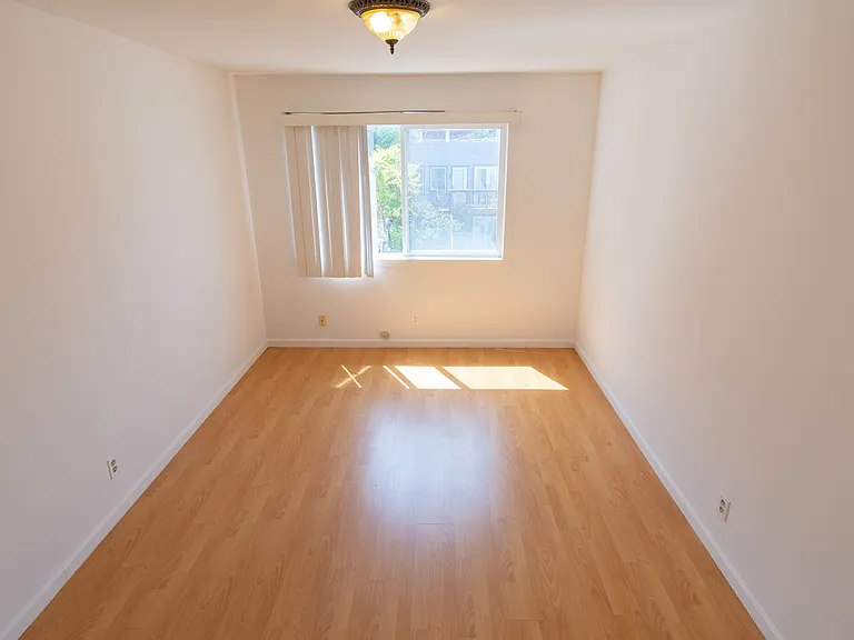 1030A York St — Photo 26