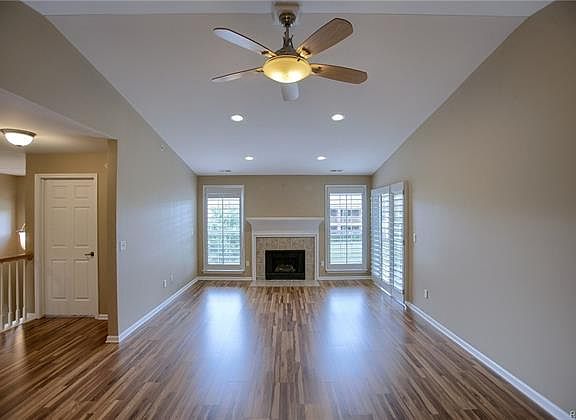4th image of 28248 Oakmonte Cir E