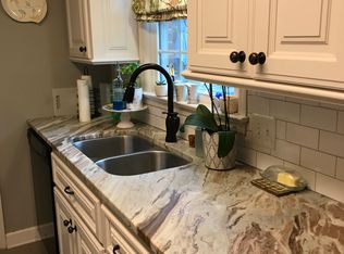 212 Garvin Dr, Albertville, AL 35950