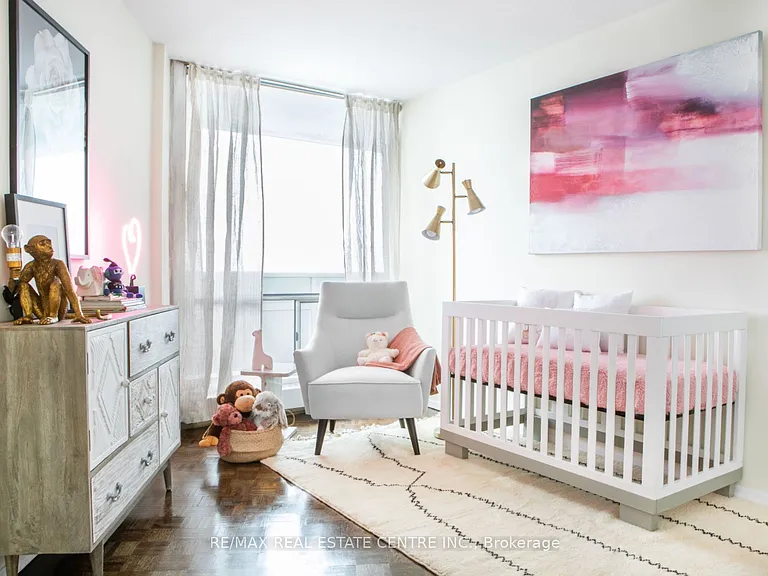 50 Graydon Hall Dr #1206 — Photo 17