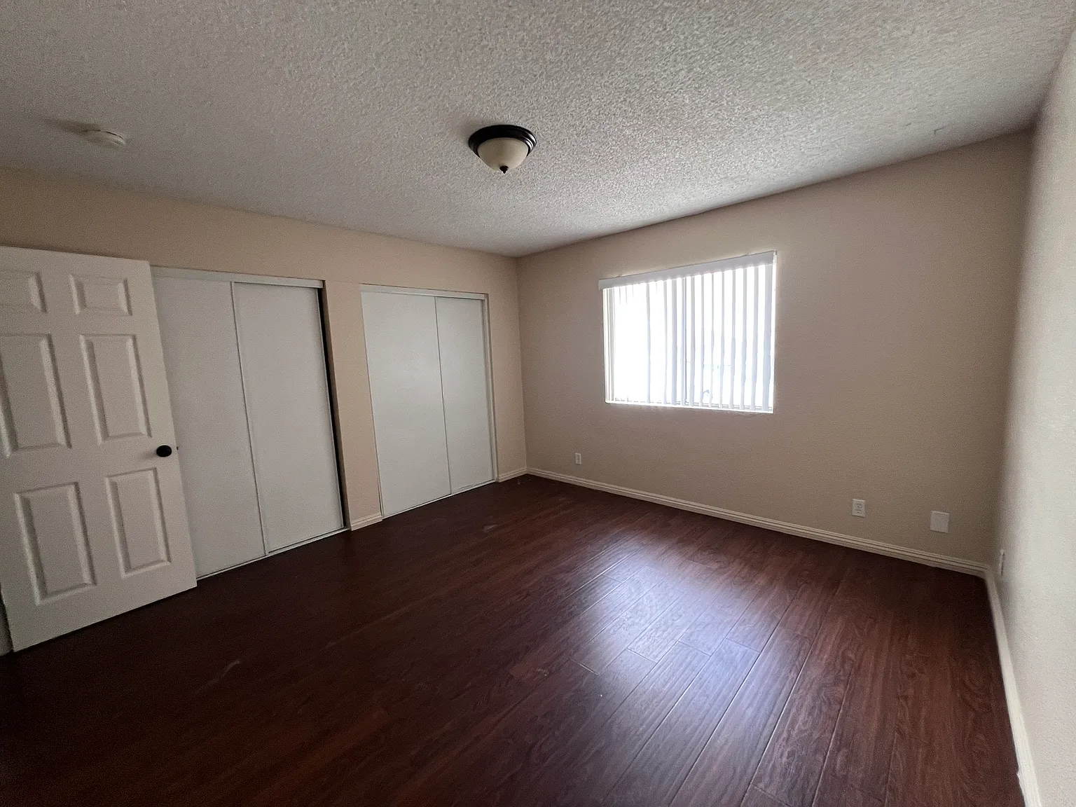 Apple Valley Villa — Photo 2