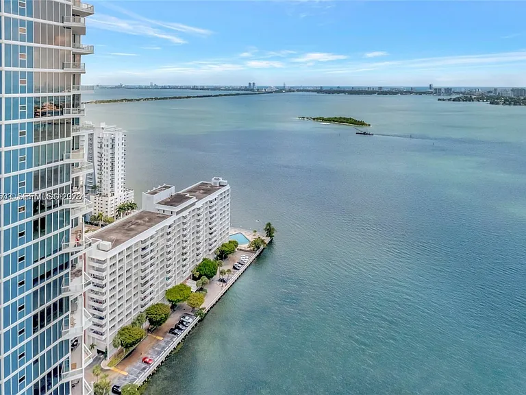 2020 N Bayshore Dr #3408 — Photo 21