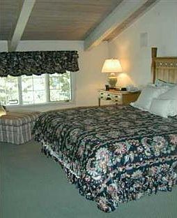 4th image of 174 E Gore Creek Dr #331
