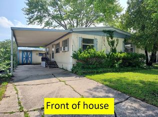 21114 Elm Ct, Warrenton, MO 63383