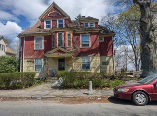 35 Richards St, Worcester, MA 01603