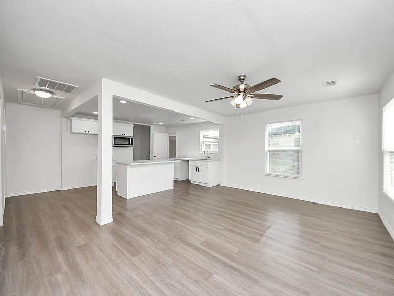 7004 Conley St — Photo 12