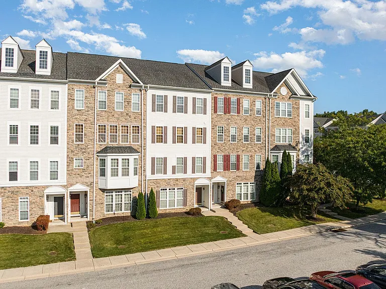 1650 Mohegan Dr #H — Photo 34