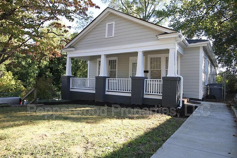 1st image of 231 S Hampton Dr