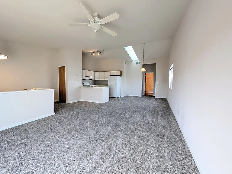 1366 E Dresser Rd — Photo 2
