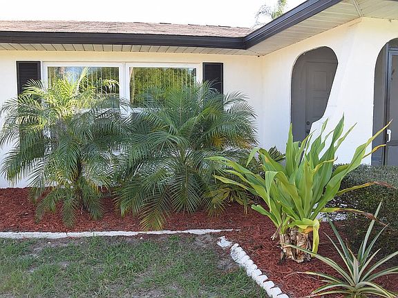4th image of 350 Pineview Dr