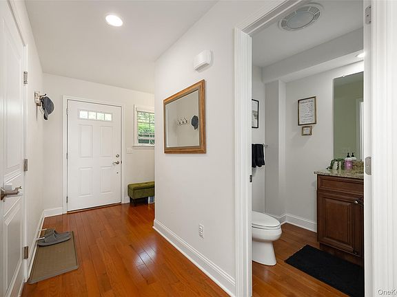 2nd image of 320 Hudson View Terrace