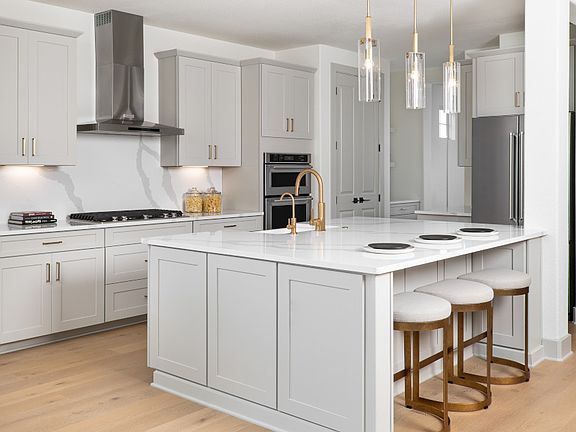 La Cima - William Interior Image 4