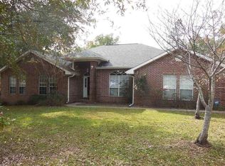 5962 Ridgeview Dr, Milton, FL 32570