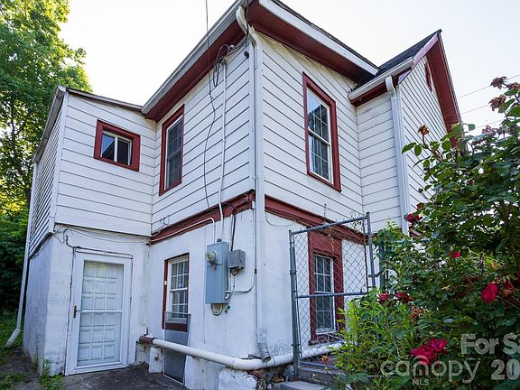 5th image of 91 Clingman Ave