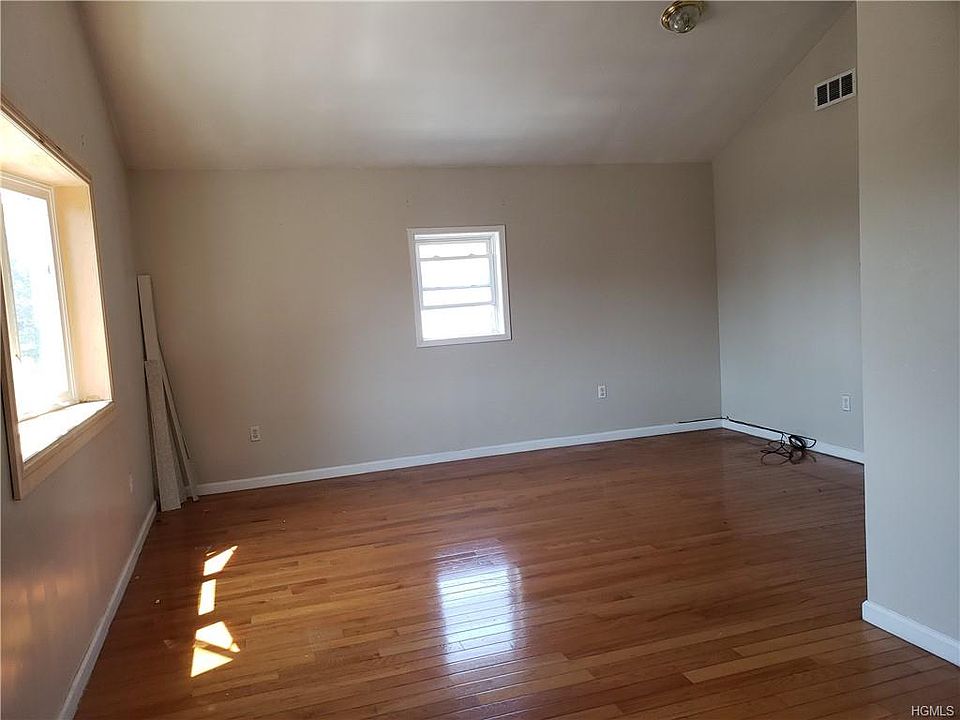 1st image of 13710 Caney Ln