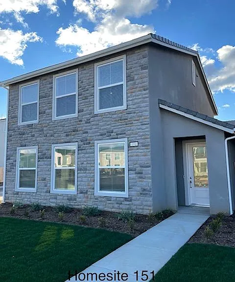 10981 N Wisteria Dr — Photo 2